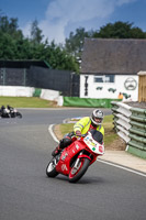 Vintage-motorcycle-club;eventdigitalimages;mallory-park;mallory-park-trackday-photographs;no-limits-trackdays;peter-wileman-photography;trackday-digital-images;trackday-photos;vmcc-festival-1000-bikes-photographs